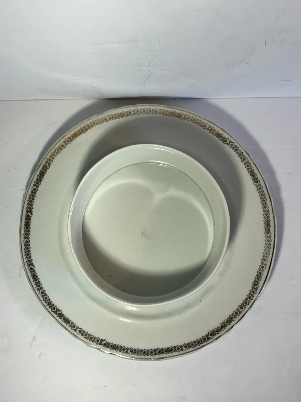 Vintage Unmarked Porcelain Covered Butter Dish / Cheese Keeper